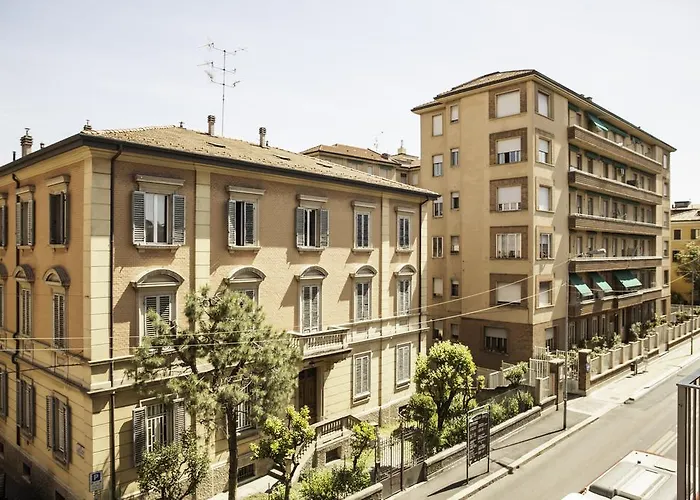 بيت ضيافة Aurora Guest House- Dimore Bolognesi 4*