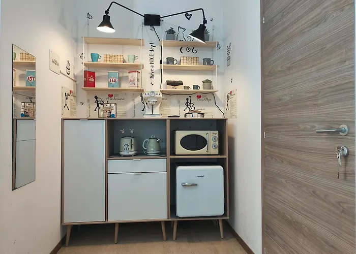 Aurora Guest House- Dimore Bolognesi 게스트하우스 4*