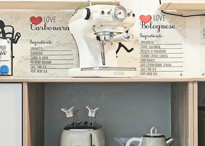 Aurora Guest House- Dimore Bolognesi Affittacamere 4*