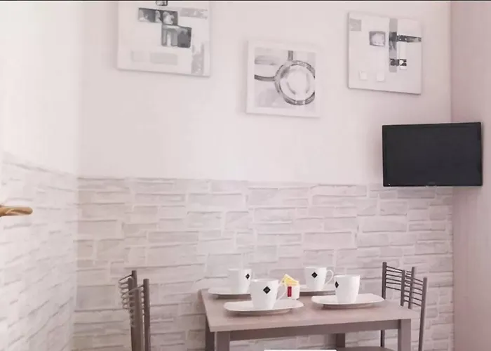 Aurora Guest House- Dimore Bolognesi Affittacamere Bologna