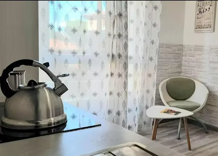 Aurora Guest House- Dimore Bolognesi 4*