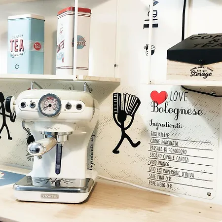 Aurora Guest House- Dimore Bolognesi 4* بولونيا