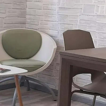 Aurora Guest House- Dimore Bolognesi 4*