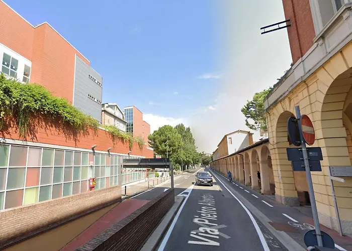 Πανσιόν Aurora Guest House- Dimore Bolognesi 4*