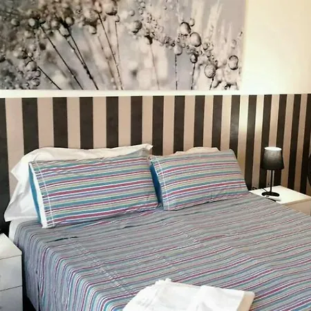 Aurora Guest House- Dimore Bolognesi 招待所