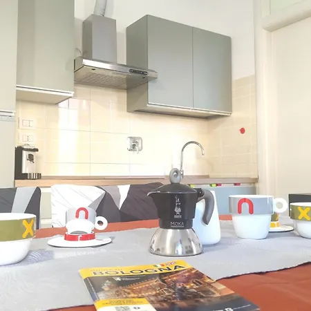 Aurora Guest House- Dimore Bolognesi 4*